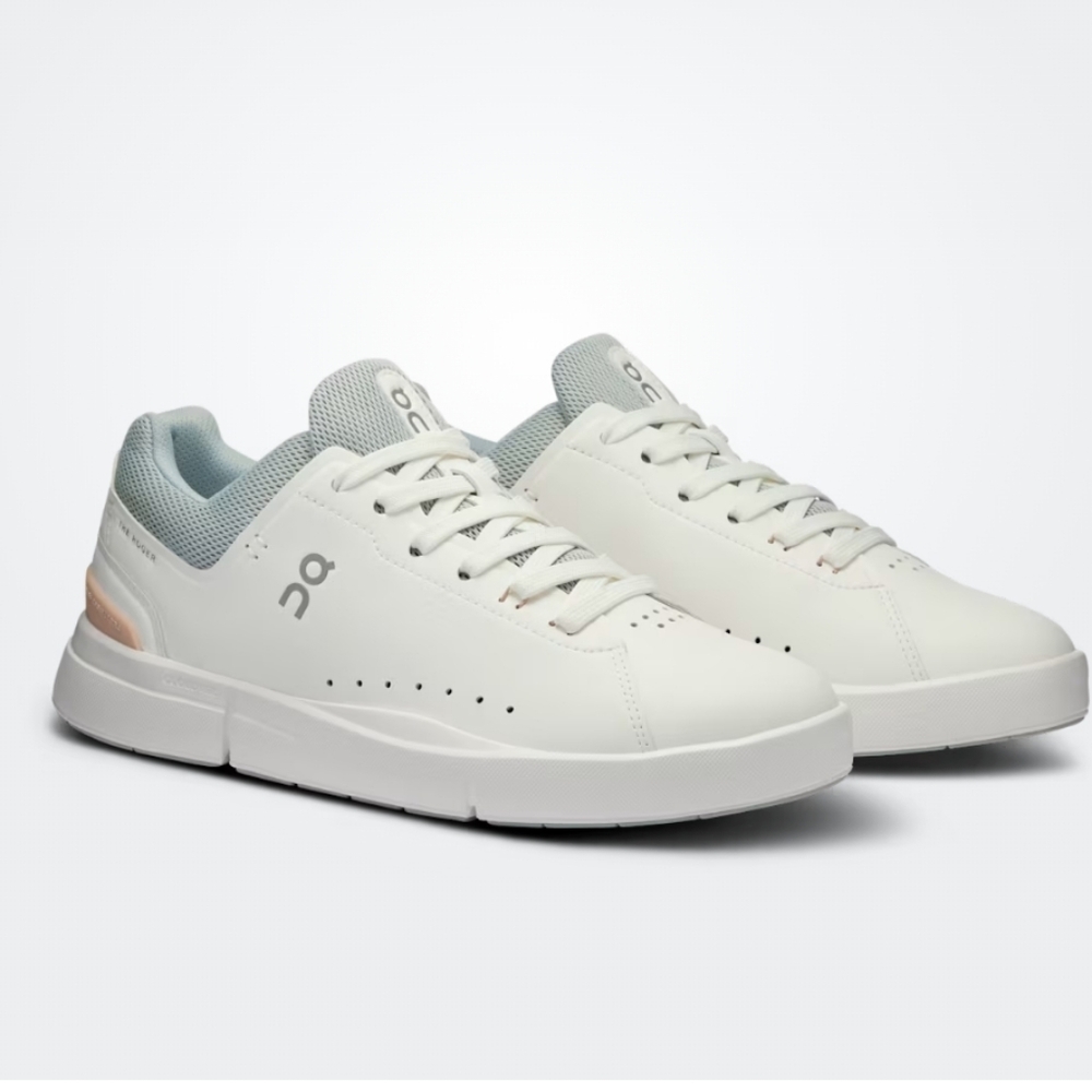New ON THE ROGER Advantage Sneakers